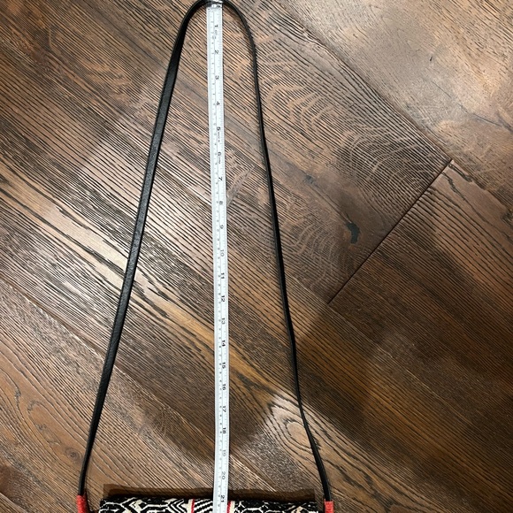 Boho style Billabong crossbody purse - Picture 9 of 11